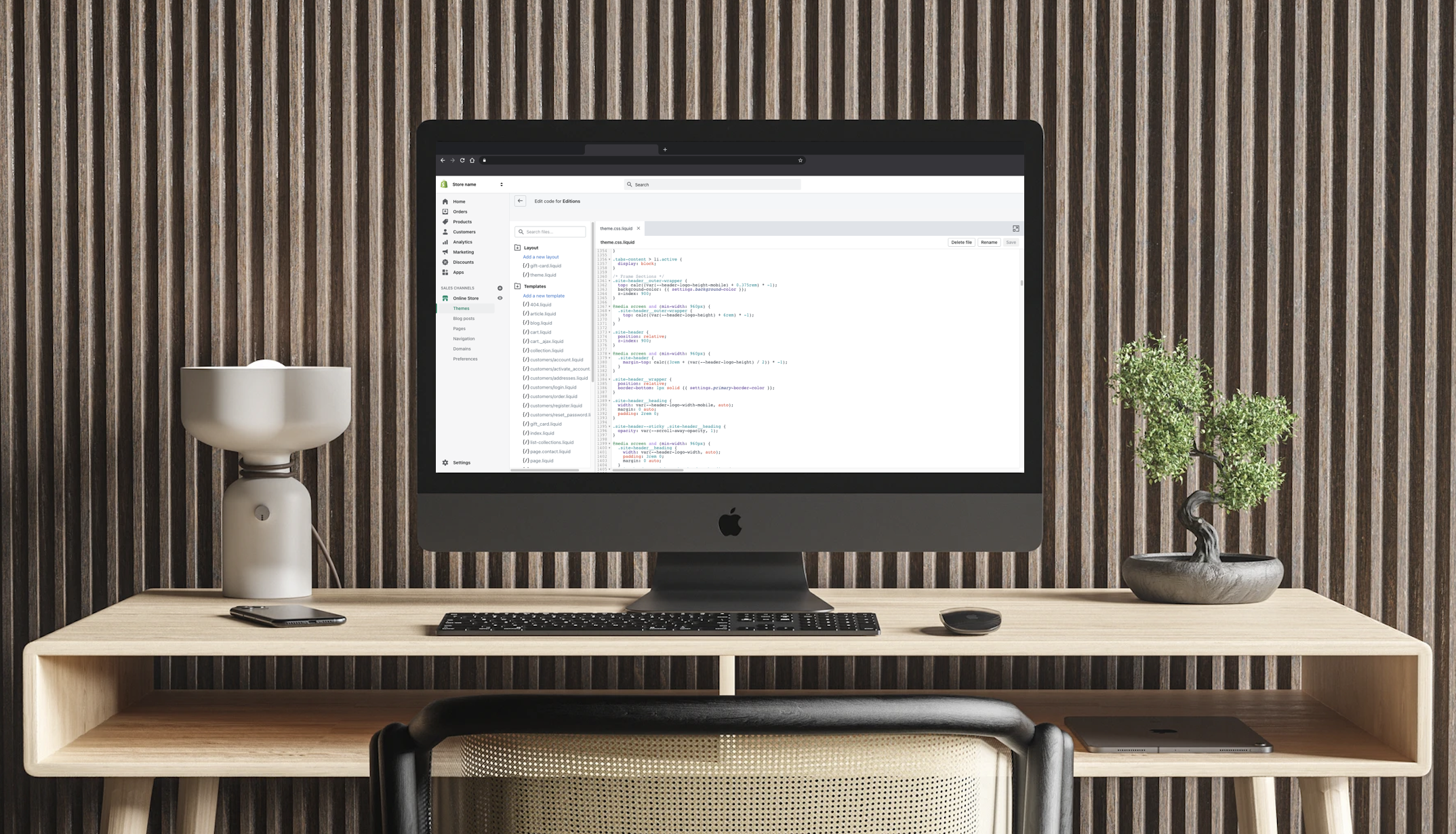 computer_with_theme_css_file_open.png
